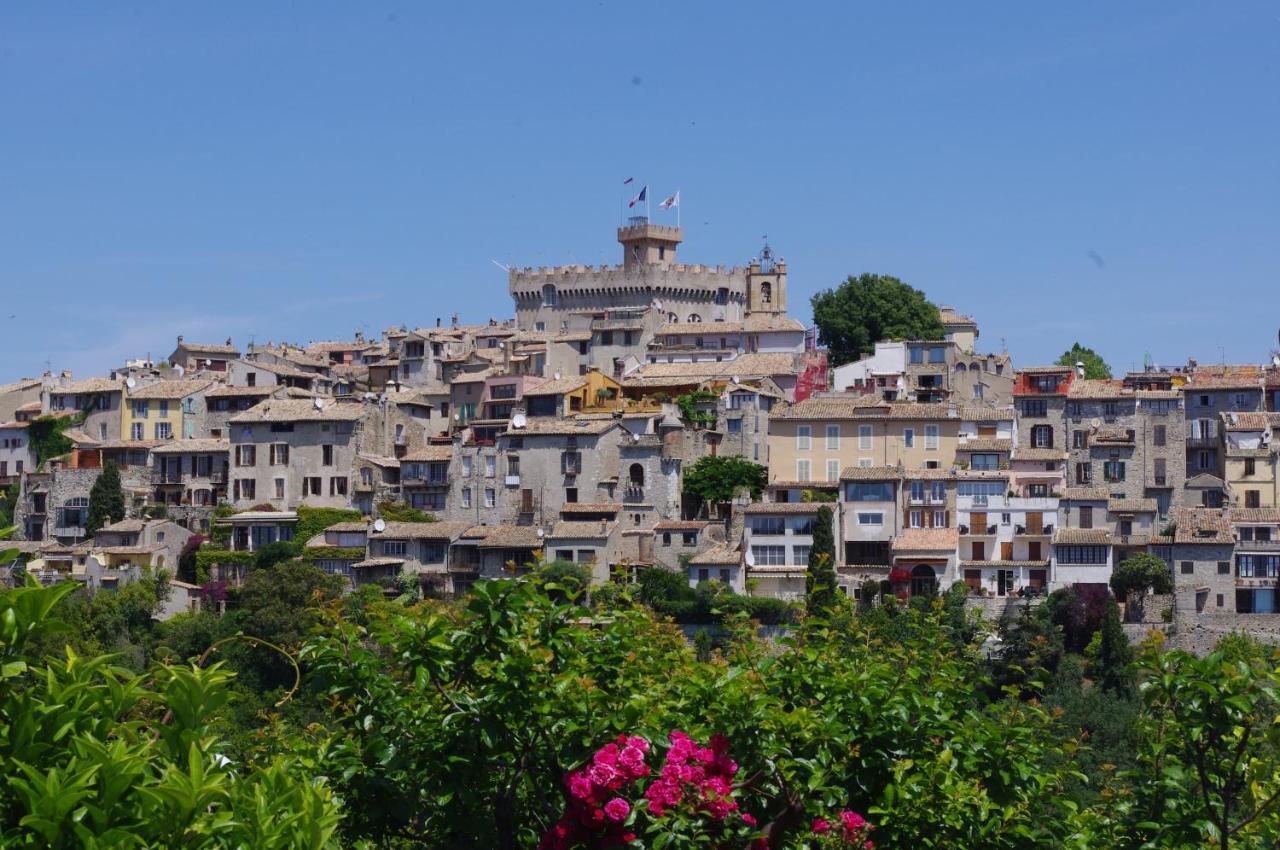 Studio F1 vue mer a 30m des plages Cagnes-sur-Mer Extérieur photo