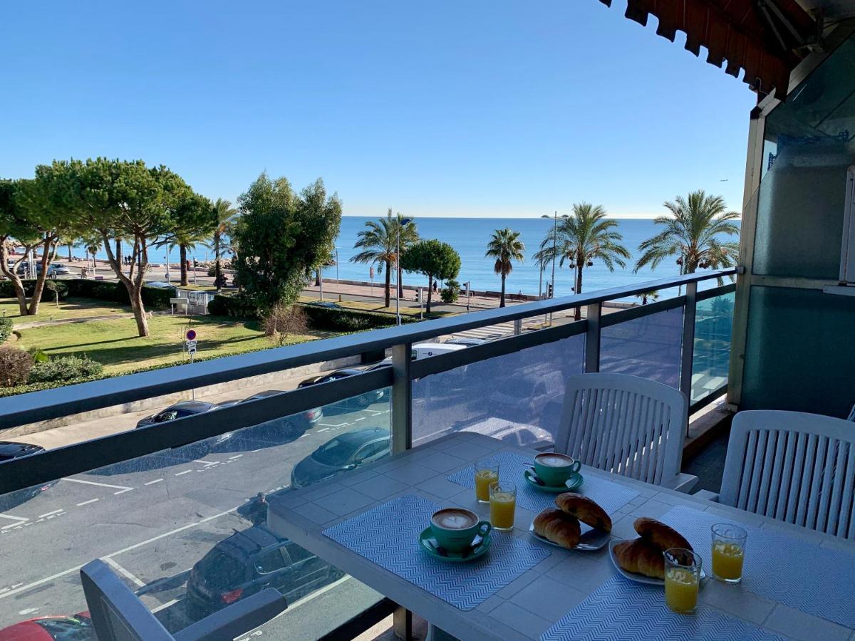 Studio F1 vue mer a 30m des plages Cagnes-sur-Mer Extérieur photo
